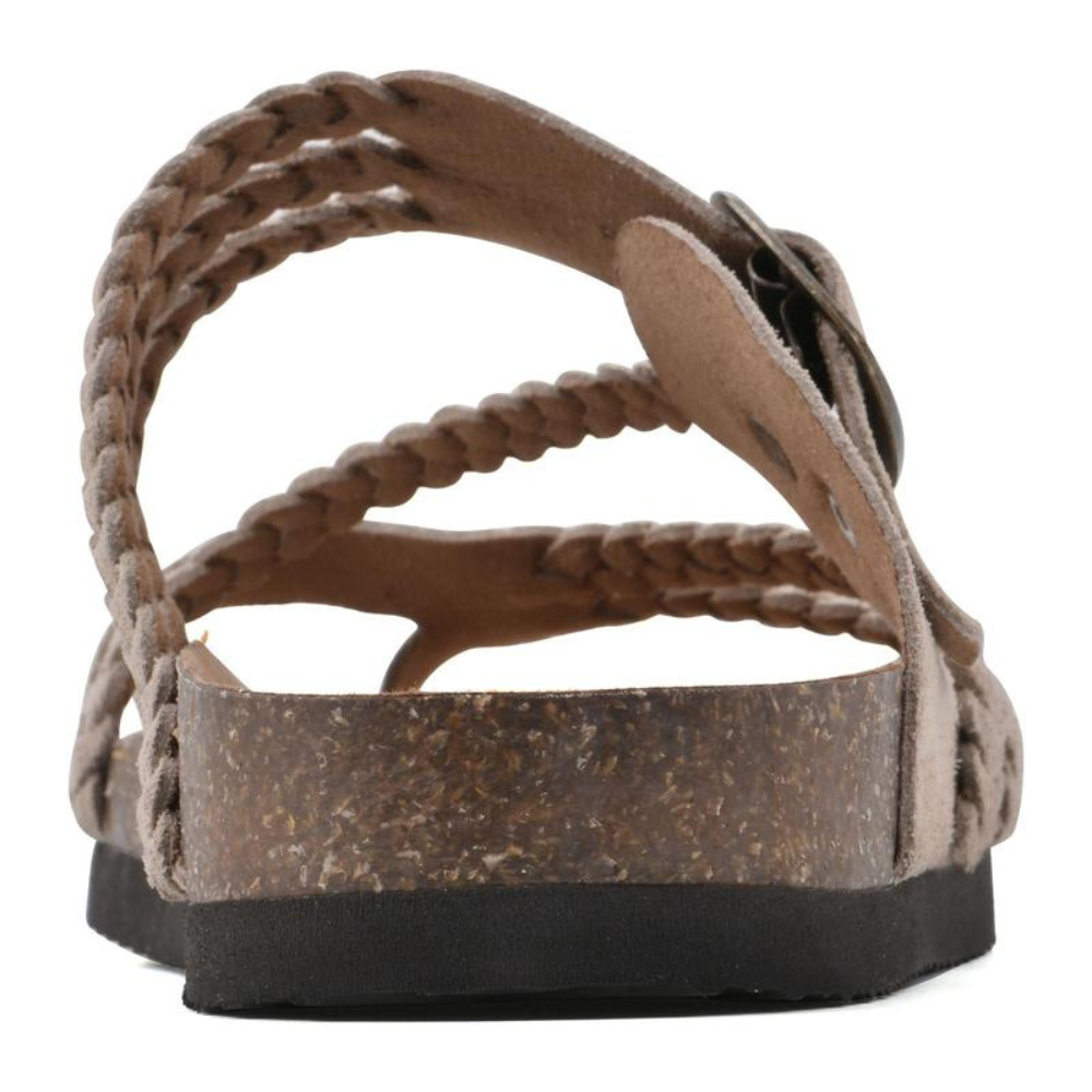Elegantes sandalias tejidas