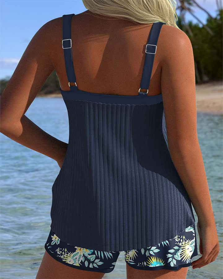 Carla - Traje de Baño de Rayas con Short de Playa
