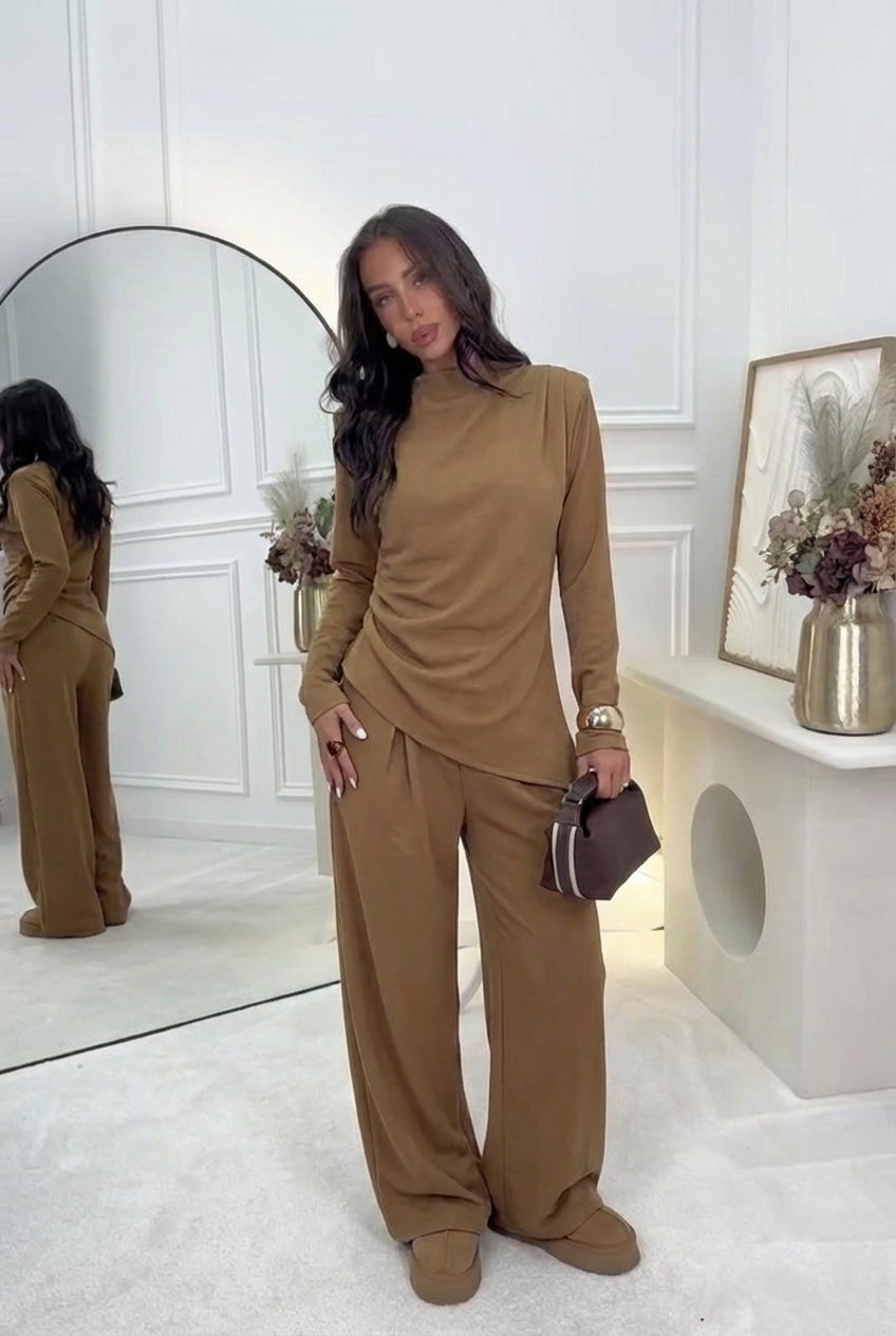 Ariadna | Conjunto elegante de dos piezas