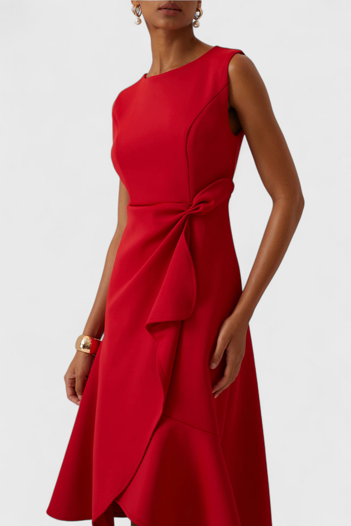 Claudia Vestido Midi Asimétrico con Drapeado Elegante